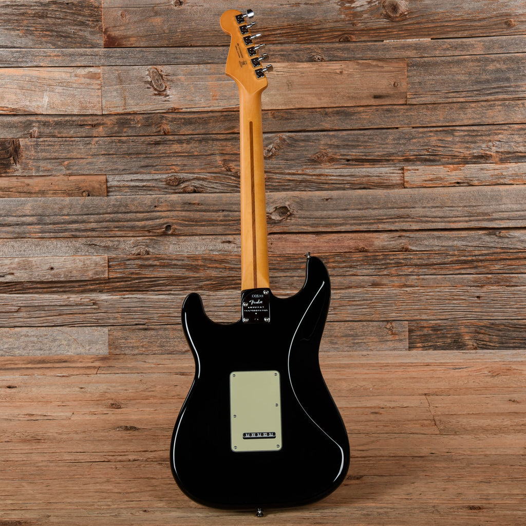 Fender American Professional II Stratocaster Black 2024 - View 5 | MusicMarket