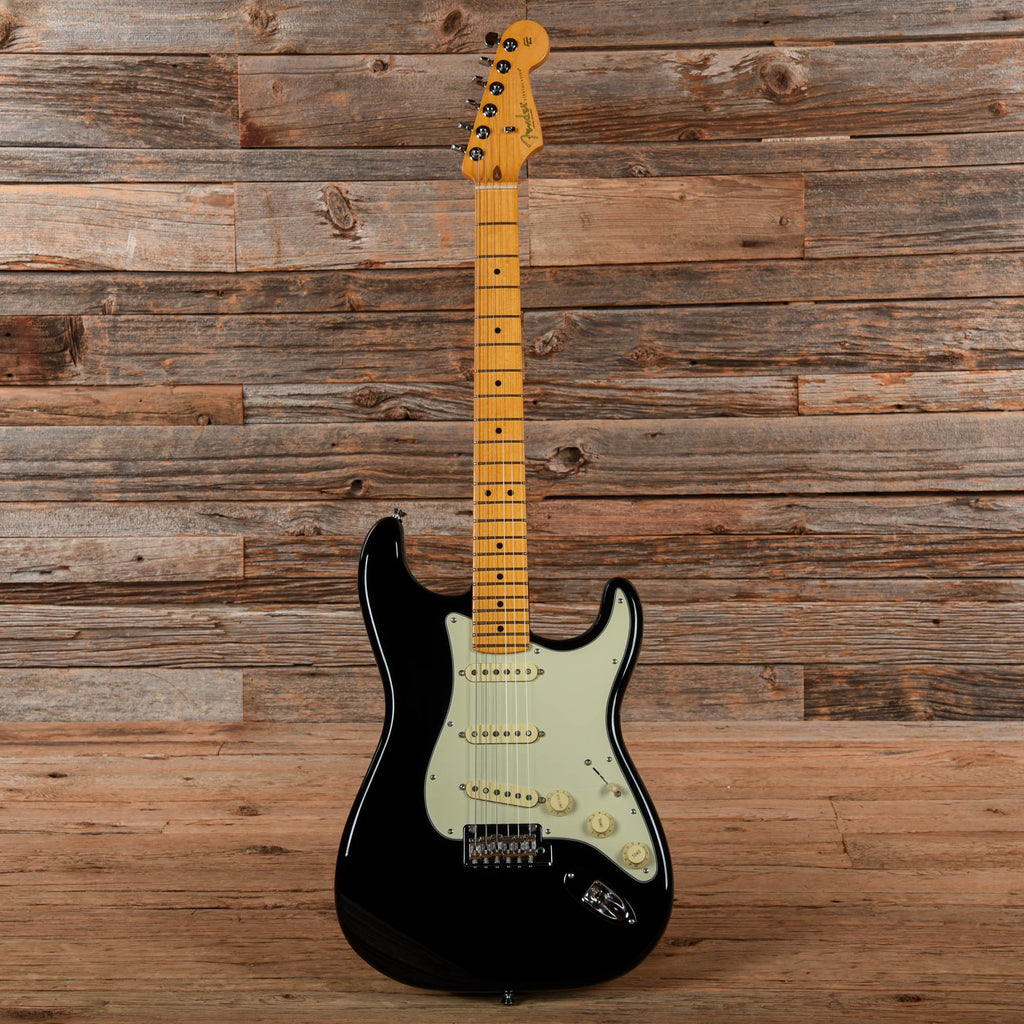 Fender American Professional II Stratocaster Black 2024 - View 4 | MusicMarket