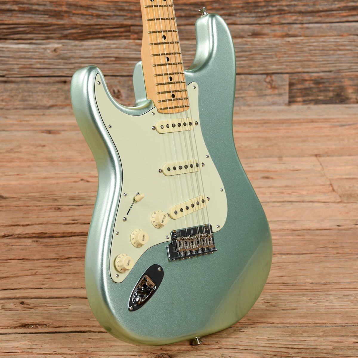Fender American Professional II Stratocaster Mystic Surf Green 2021 LEFTY - View 2 | MusicMarket