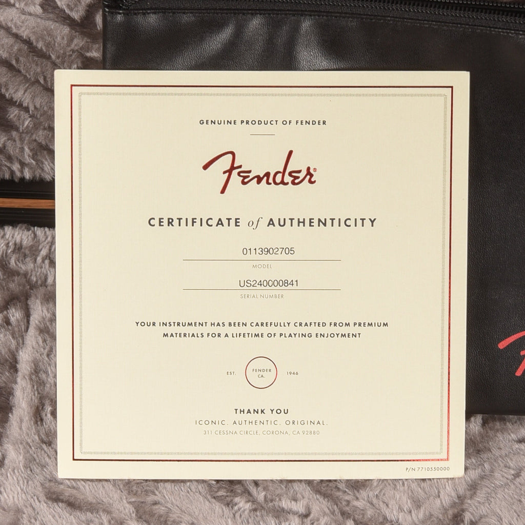 Fender American Professional II Stratocaster Olympic Pearl 2024 - View 10 | MusicMarket