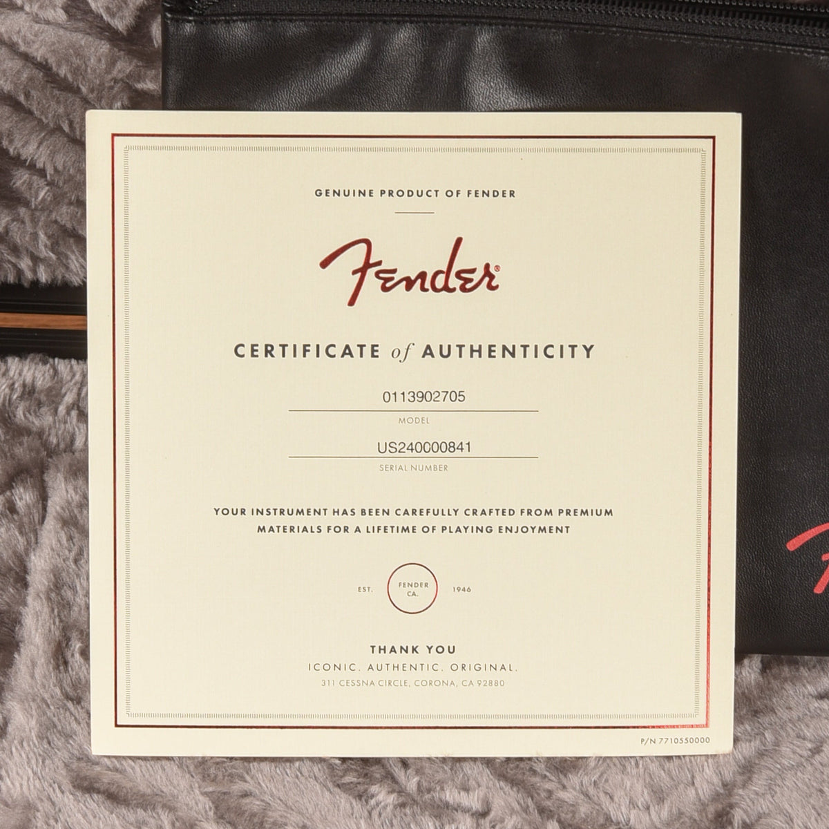 Fender American Professional II Stratocaster Olympic Pearl 2024 - View 10 | MusicMarket