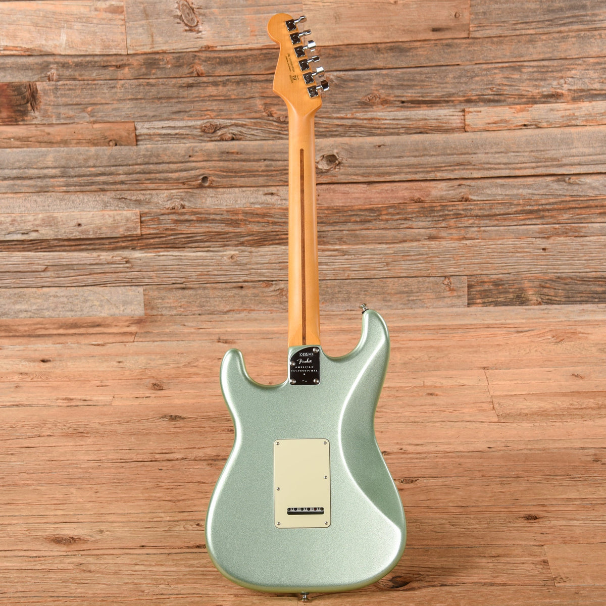 Fender American Professional II Stratocaster Surf Pearl 2024 - View 5 | MusicMarket