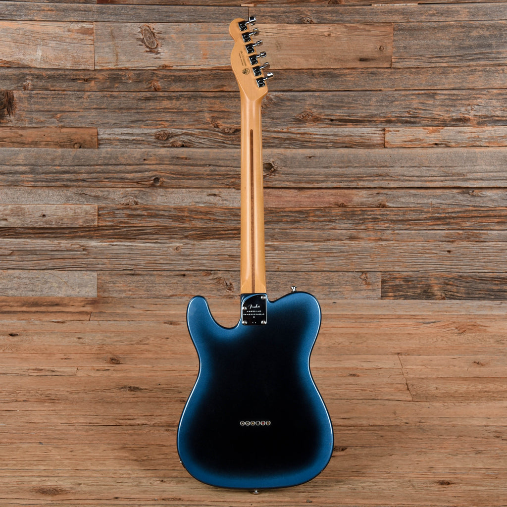 Fender American Professional II Telecaster Dark Night 2021 - View 5 | MusicMarket