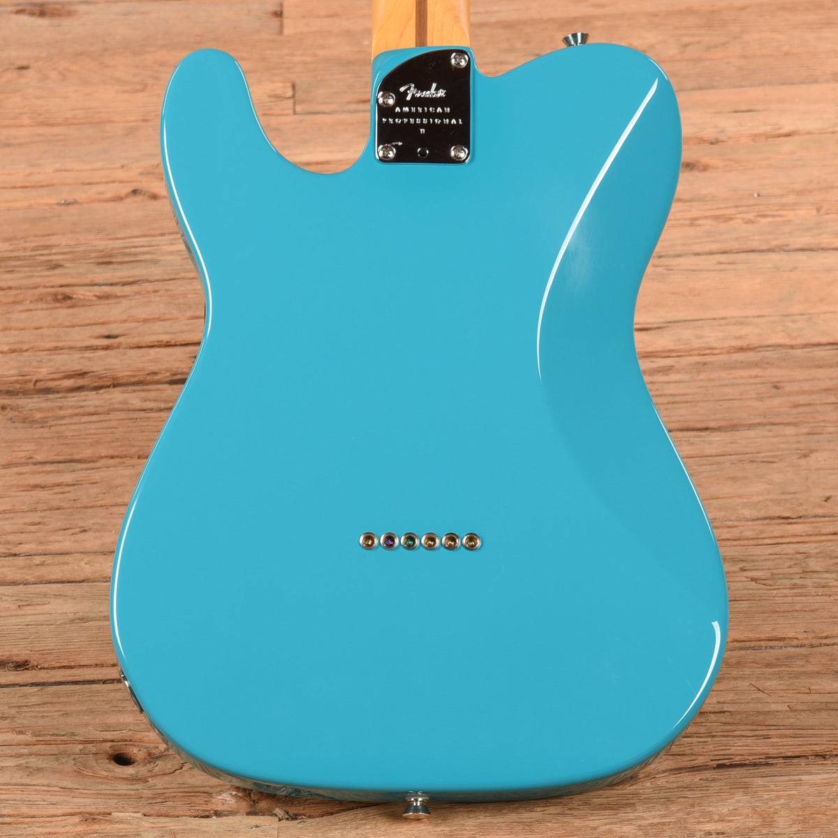 Fender American Professional II Telecaster Deluxe Miami Blue 2023 - View 3 | MusicMarket