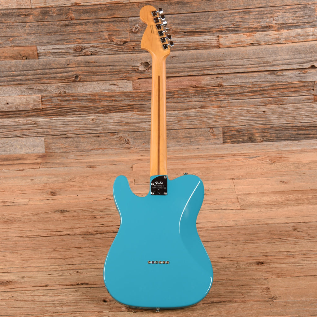Fender American Professional II Telecaster Deluxe Miami Blue 2023 - View 5 | MusicMarket