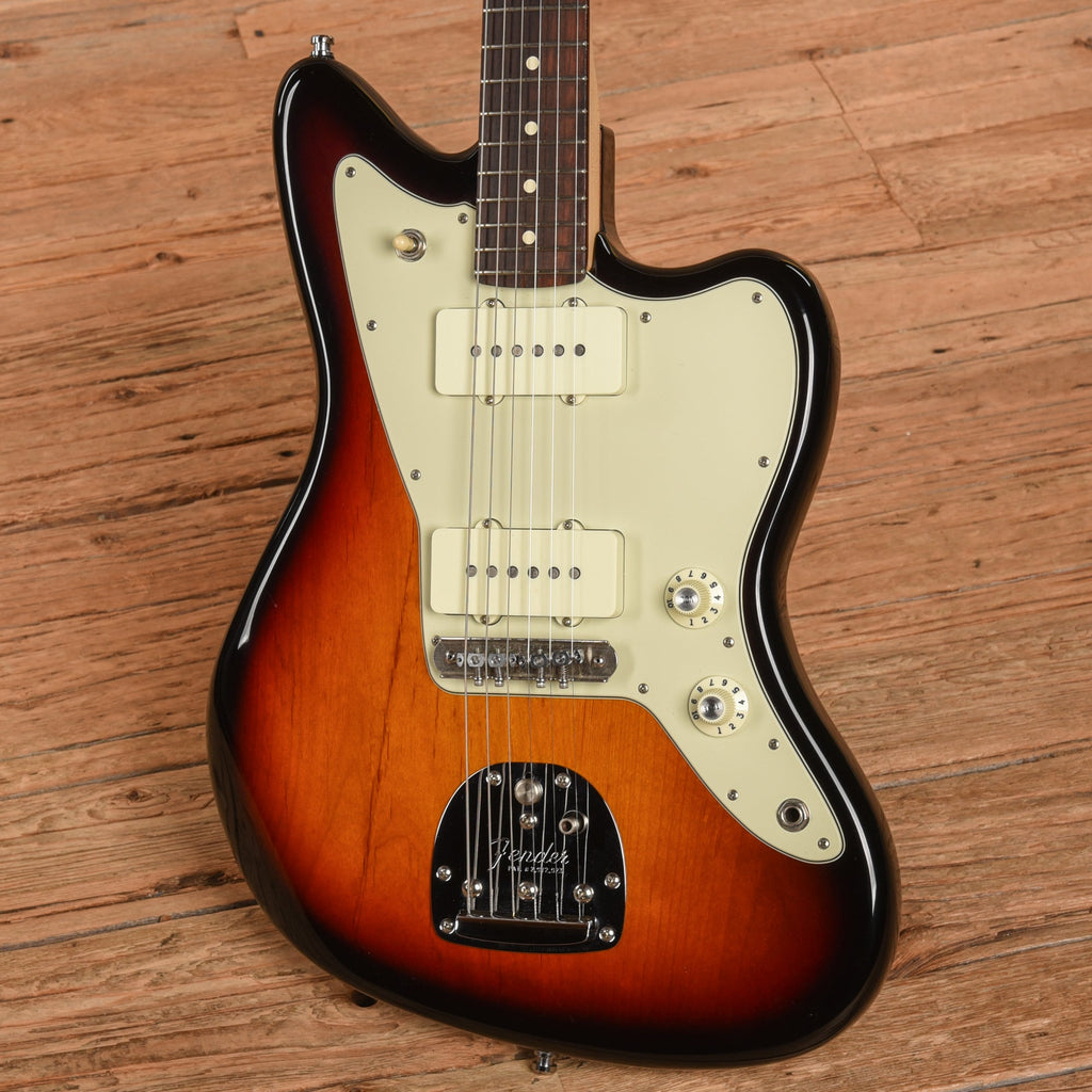 Fender American Professional Jazzmaster Sunburst 2017 - View 2 | MusicMarket