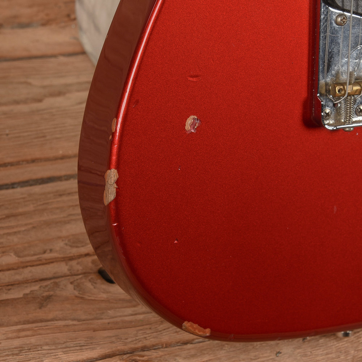 Fender American Professional Telecaster Candy Apple Red 2017 - View 10 | MusicMarket