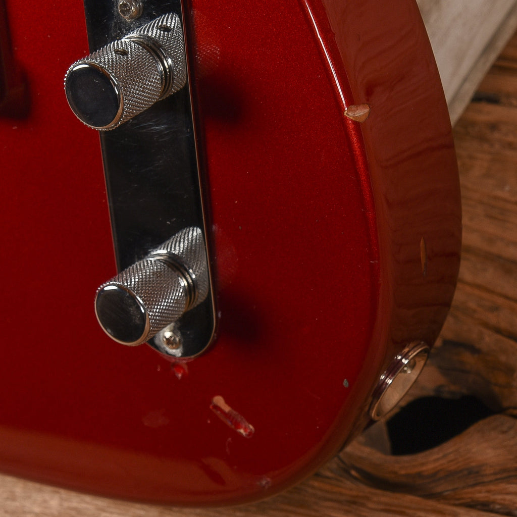 Fender American Professional Telecaster Candy Apple Red 2017 - View 11 | MusicMarket