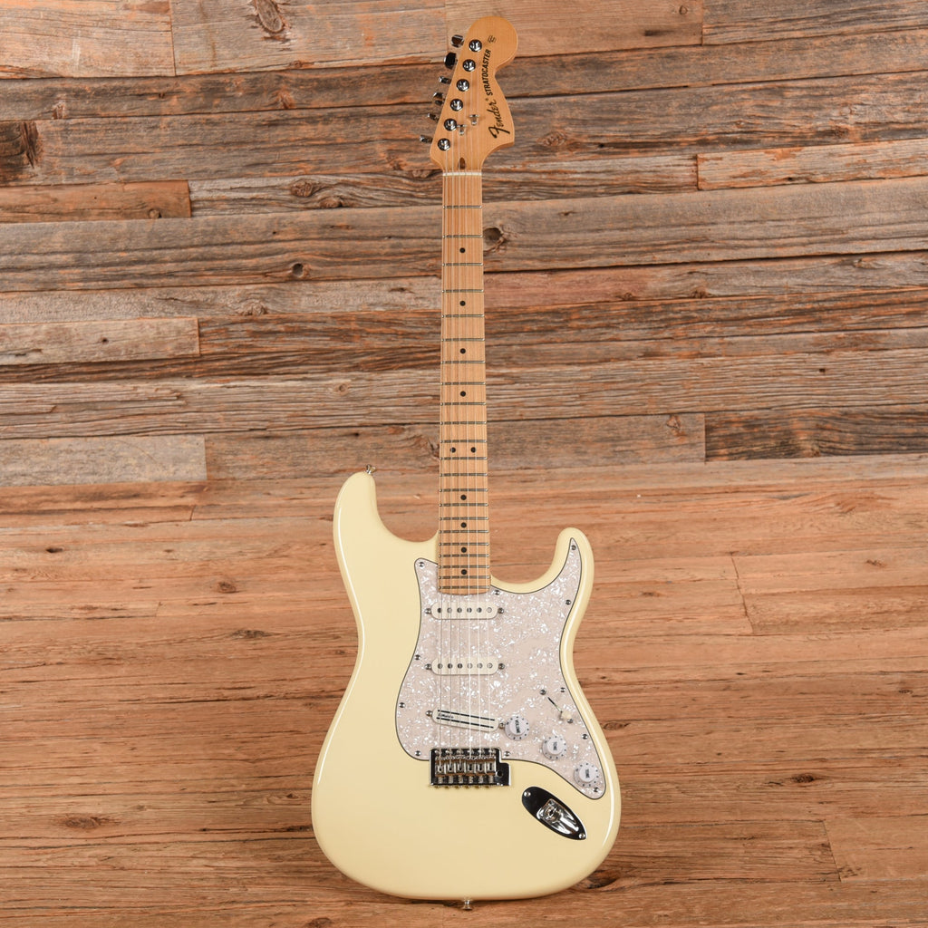 Fender American Special Stratocaster Olympic White 2015 - View 4 | MusicMarket