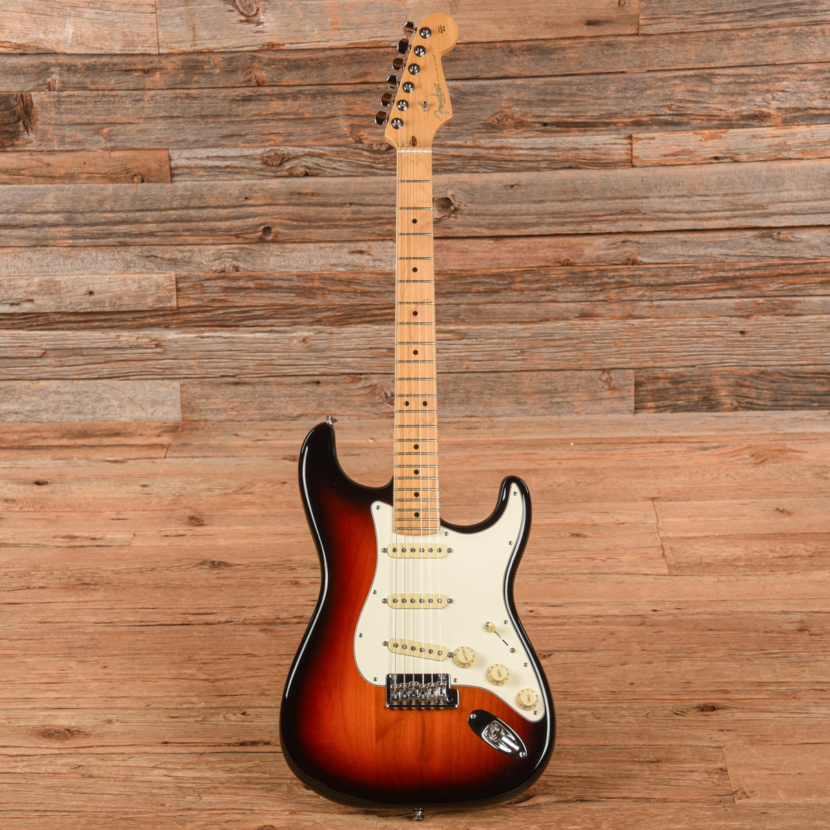 Fender American Standard Stratocaster 3-Color Sunburst 2016 - View 4 | MusicMarket
