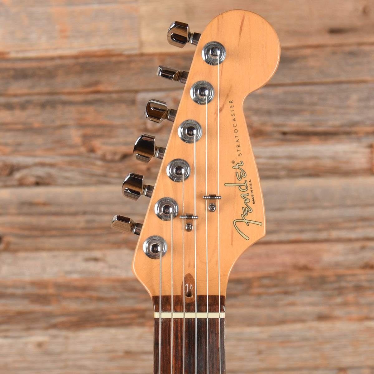 Fender American Standard Stratocaster Aquamarine Metallic 1999 - View 6 | MusicMarket