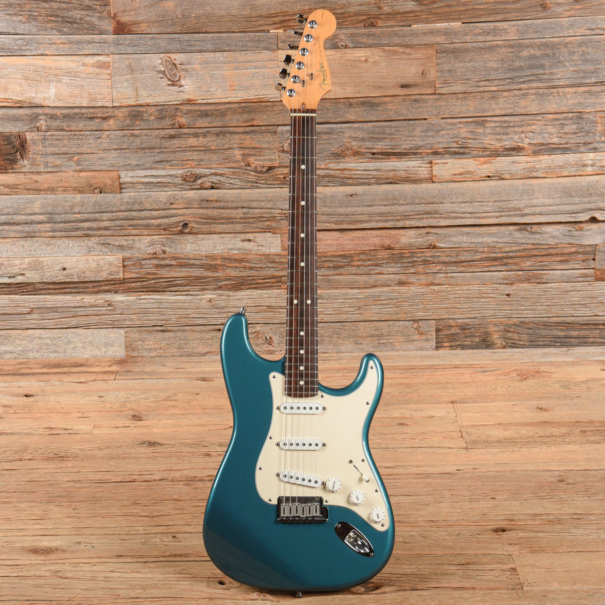 Fender American Standard Stratocaster Aquamarine Metallic 1999 - View 4 | MusicMarket
