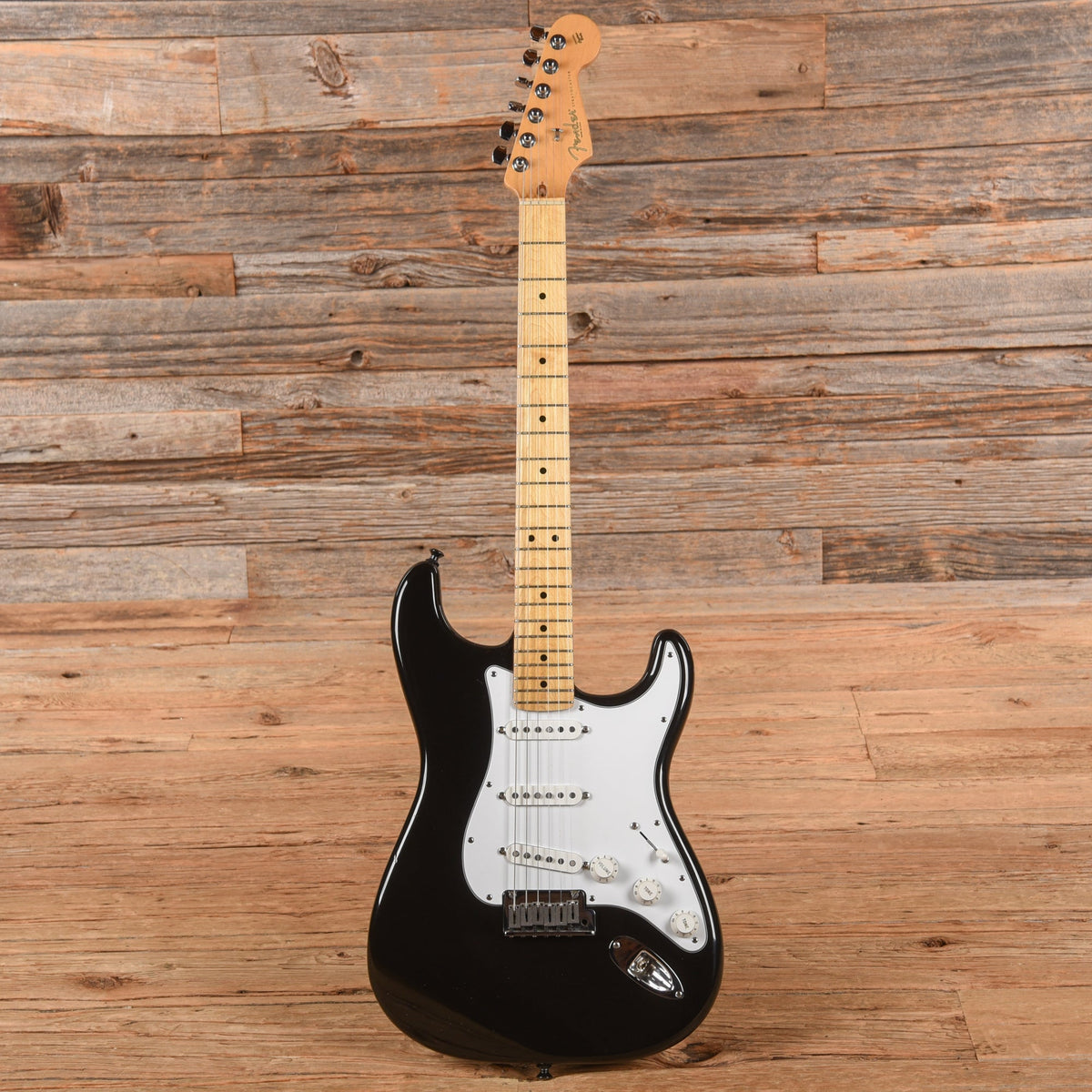Fender American Standard Stratocaster Black 2000 - View 4 | MusicMarket