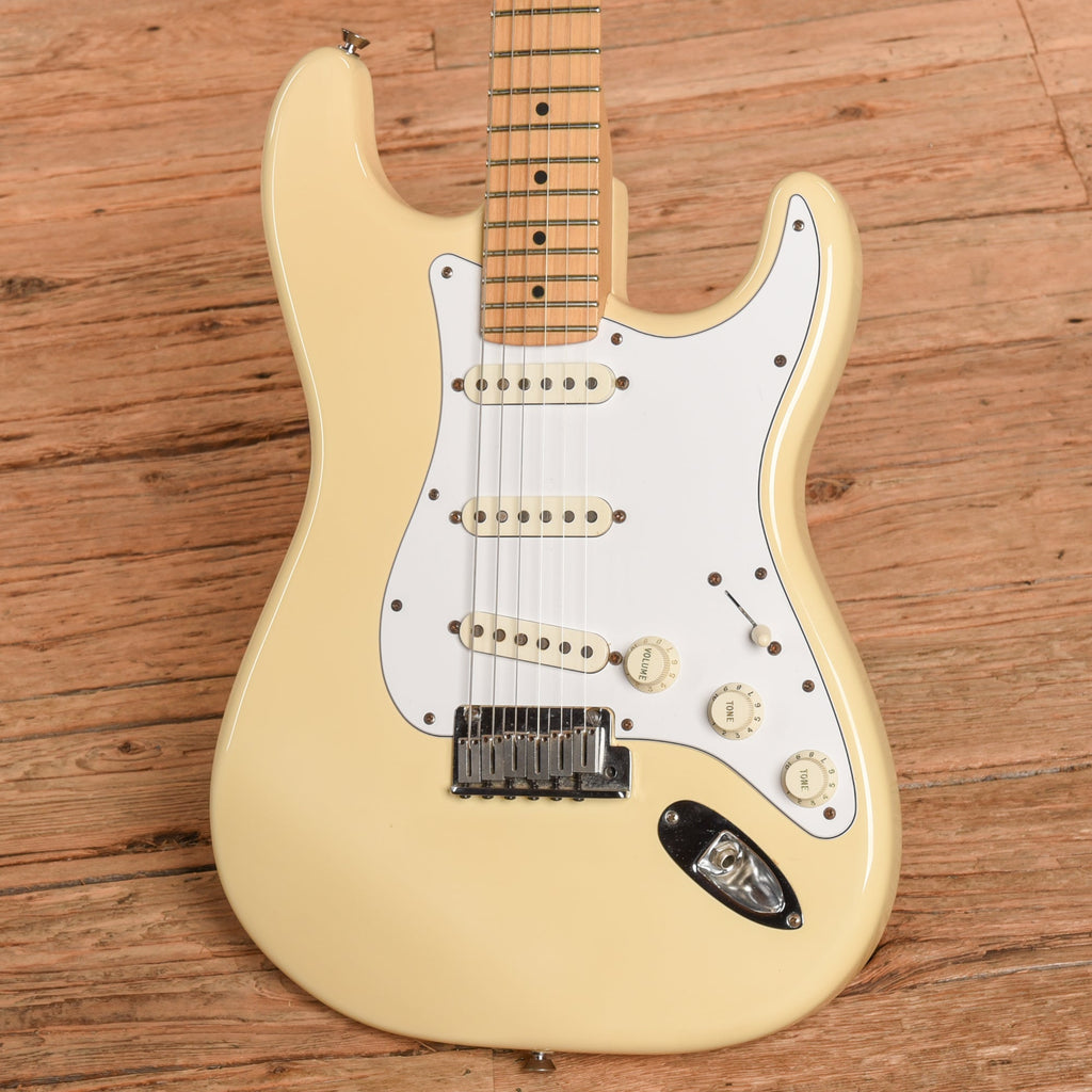 Fender American Standard Stratocaster Olympic White 2007 - View 2 | MusicMarket