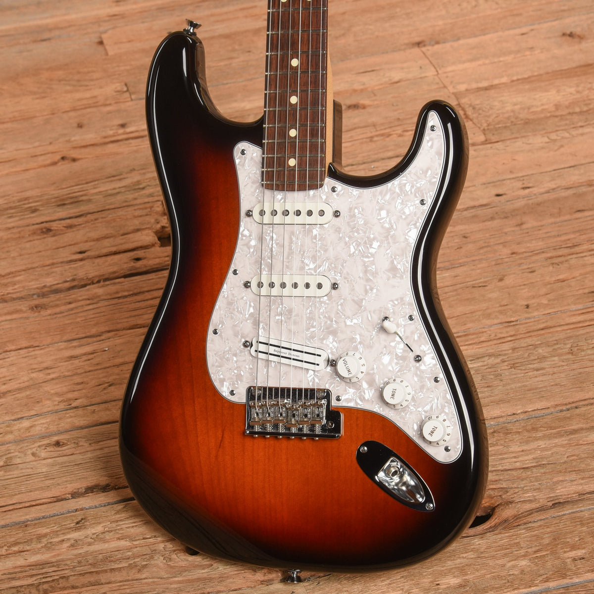 Fender American Standard Stratocaster Sunburst 2012 - View 2 | MusicMarket