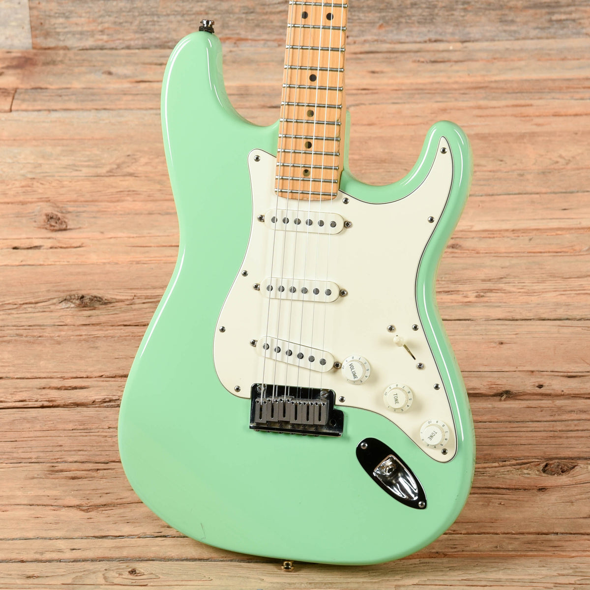 Fender American Standard Stratocaster w/ Matching Headstock Surf Green 1995 - View 2 | MusicMarket