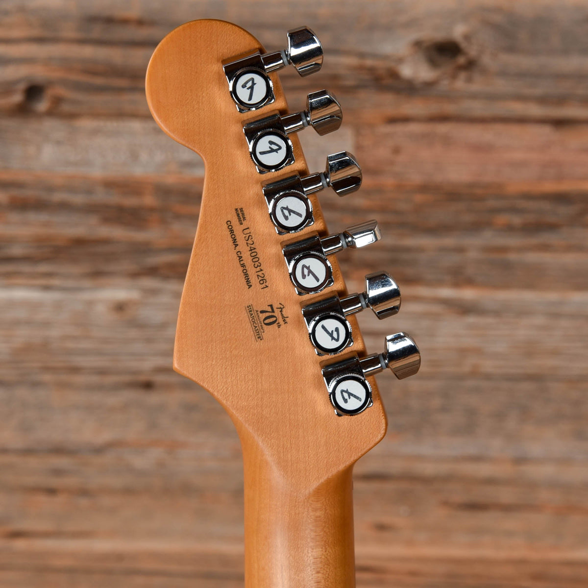 Fender American Ultra II Stratocaster HSS Ultra Burst 2024 - View 7 | MusicMarket