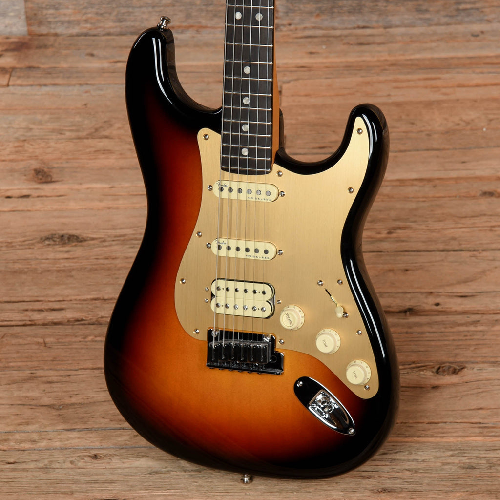 Fender American Ultra II Stratocaster HSS Ultra Burst 2024 - View 2 | MusicMarket