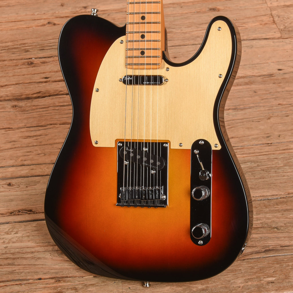 Fender American Ultra II Telecaster Ultra Burst 2024 - View 2 | MusicMarket