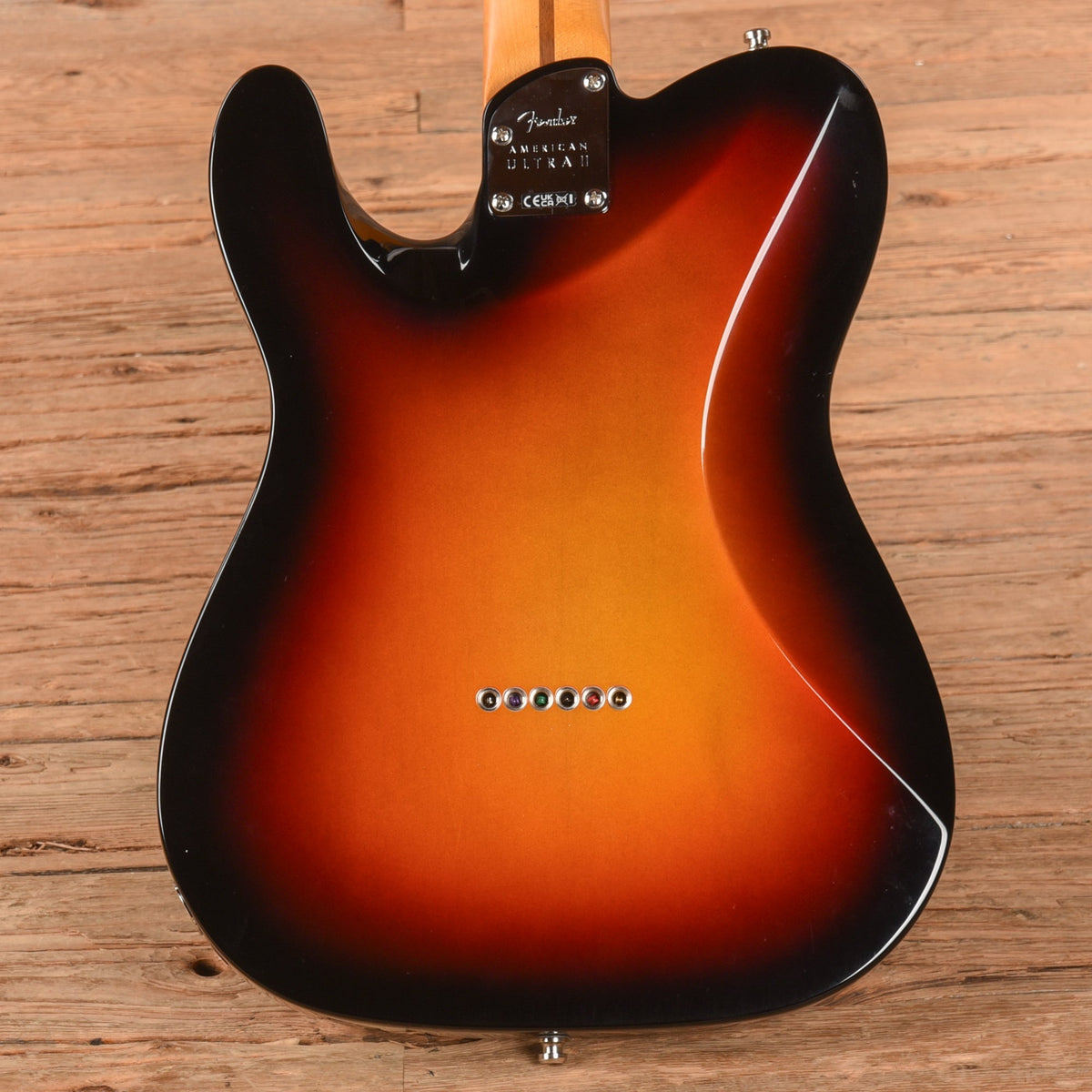 Fender American Ultra II Telecaster Ultra Burst 2024 - View 3 | MusicMarket