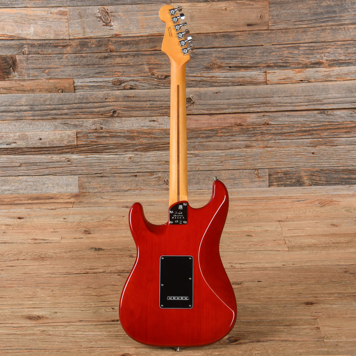Fender American Ultra Stratocaster Plus Top Sunburst 2022 - View 5 | MusicMarket