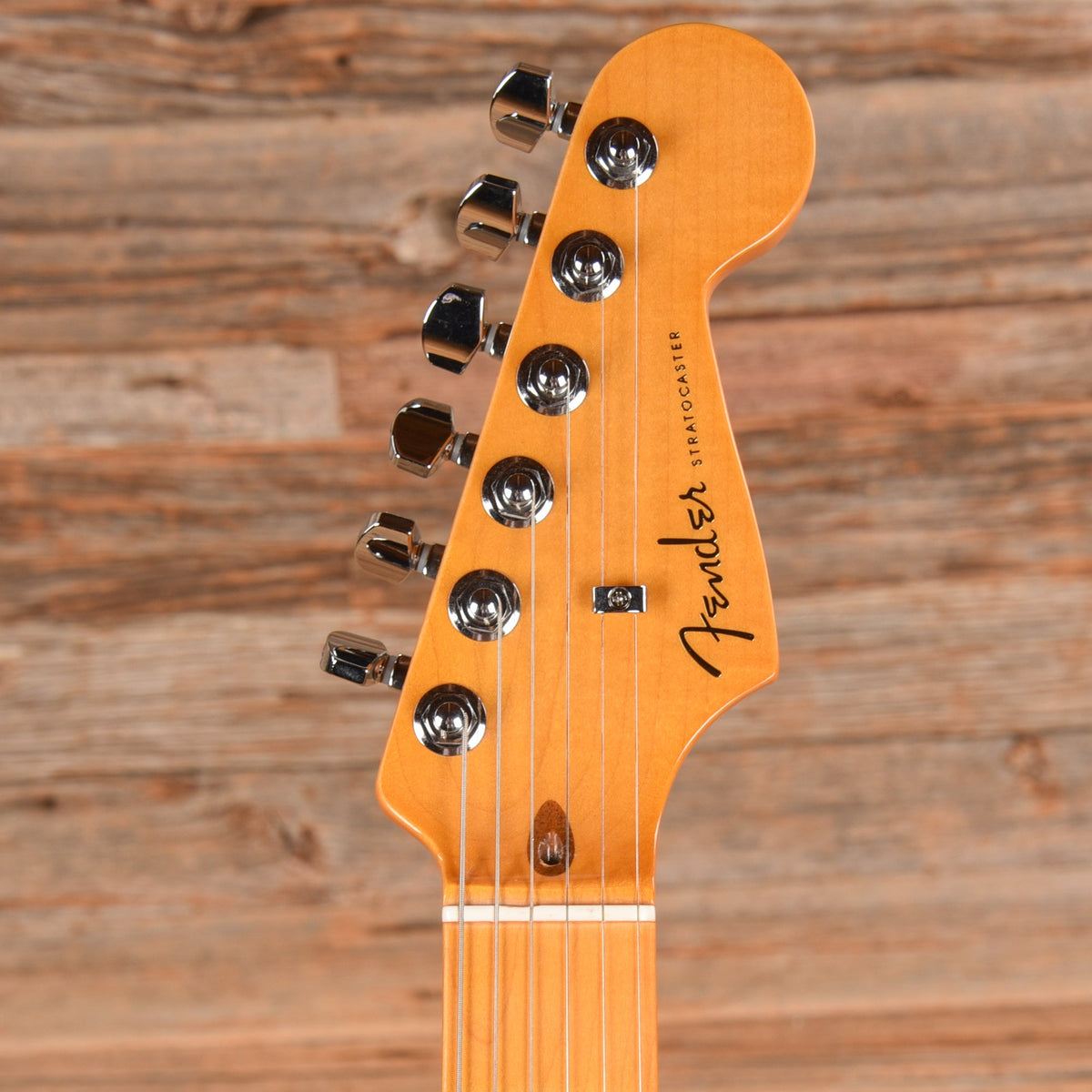 Fender American Ultra Stratocaster Texas Tea 2022 - View 6 | MusicMarket