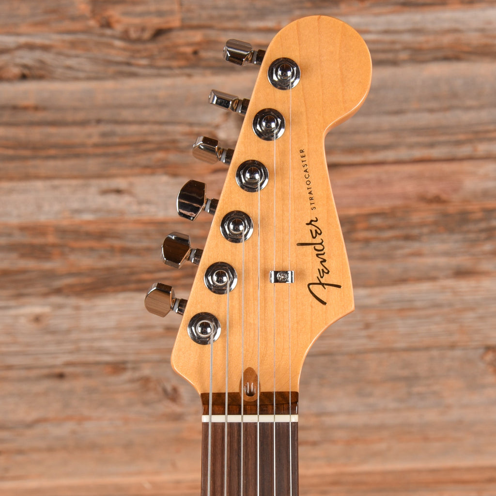 Fender American Ultra Stratocaster Ultraburst 2021 - View 6 | MusicMarket
