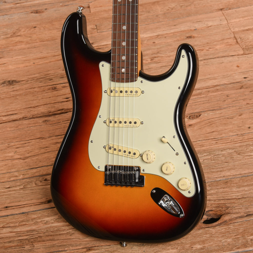 Fender American Ultra Stratocaster Ultraburst 2021 - View 2 | MusicMarket