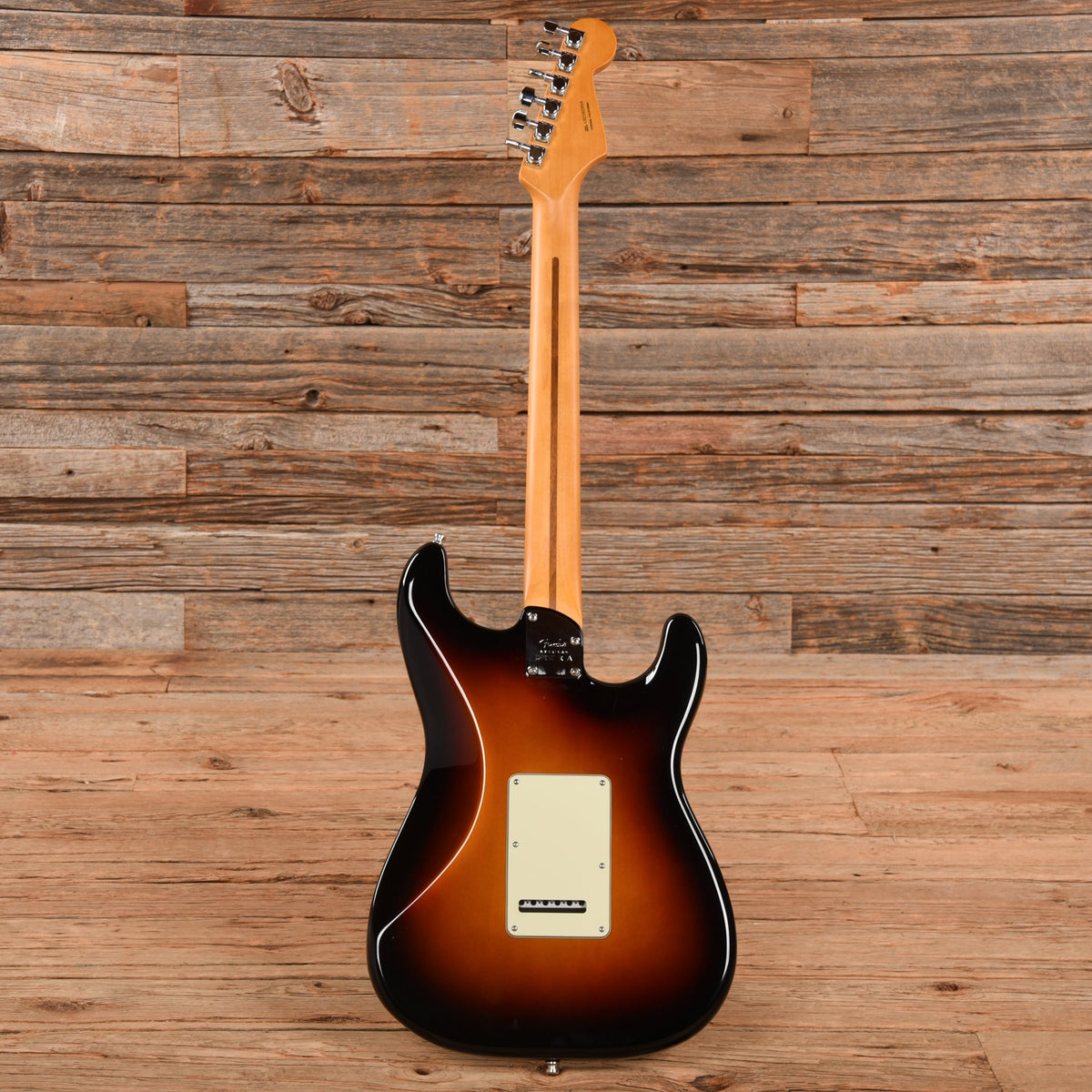 Fender American Ultra Stratocaster Ultraburst 2022 LEFTY - View 5 | MusicMarket