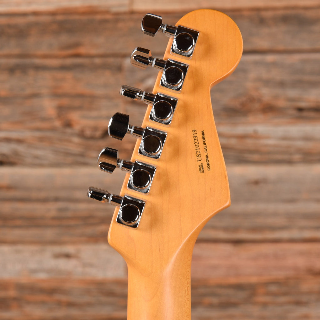 Fender American Ultra Stratocaster Ultraburst 2022 LEFTY - View 7 | MusicMarket