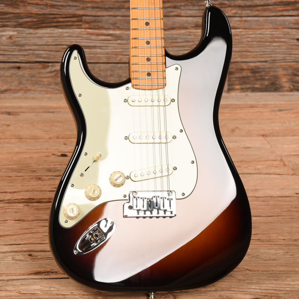 Fender American Ultra Stratocaster Ultraburst 2022 LEFTY - View 8 | MusicMarket