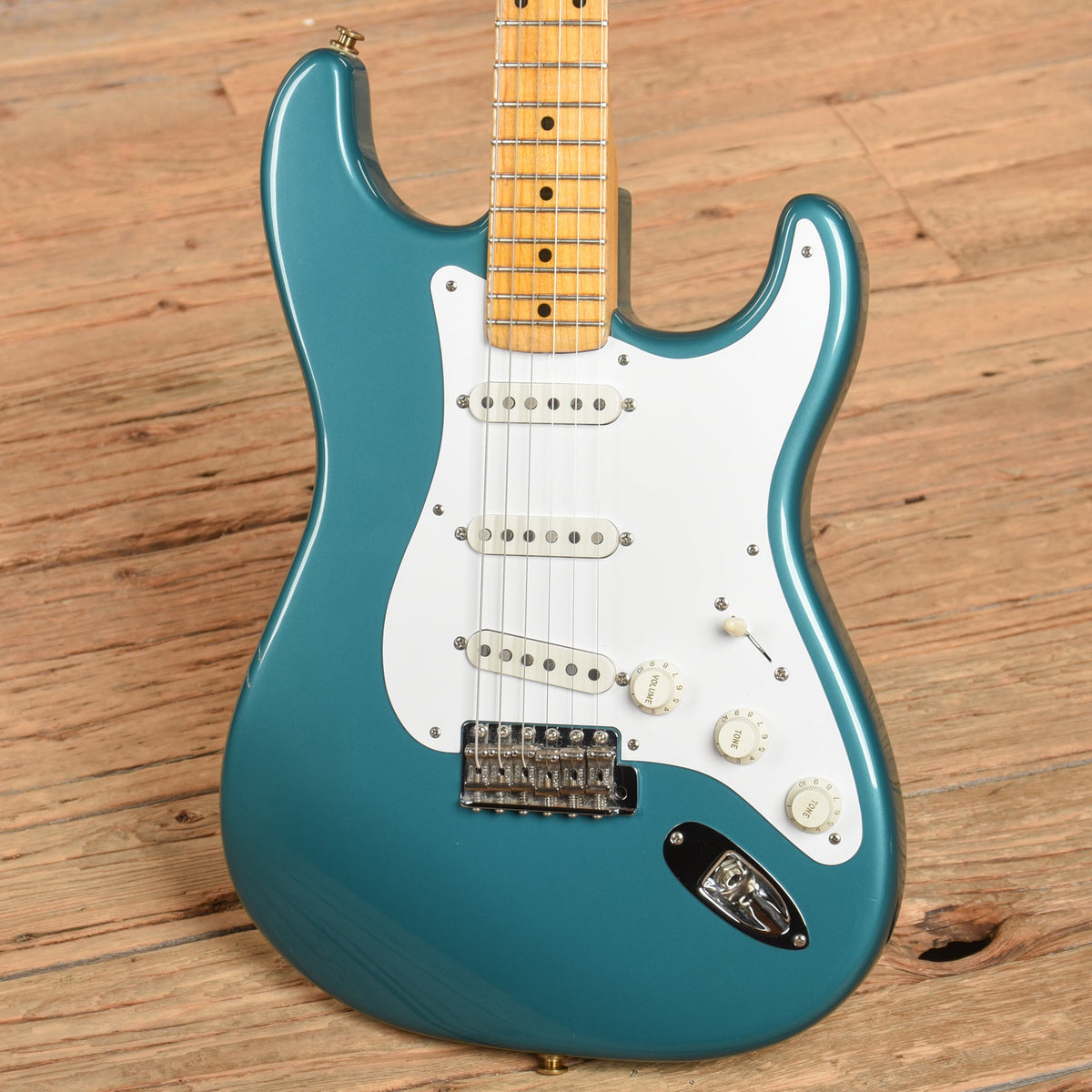 Fender American Vintage '57 Stratocaster Ocean Turquoise 2009 - View 2 | MusicMarket
