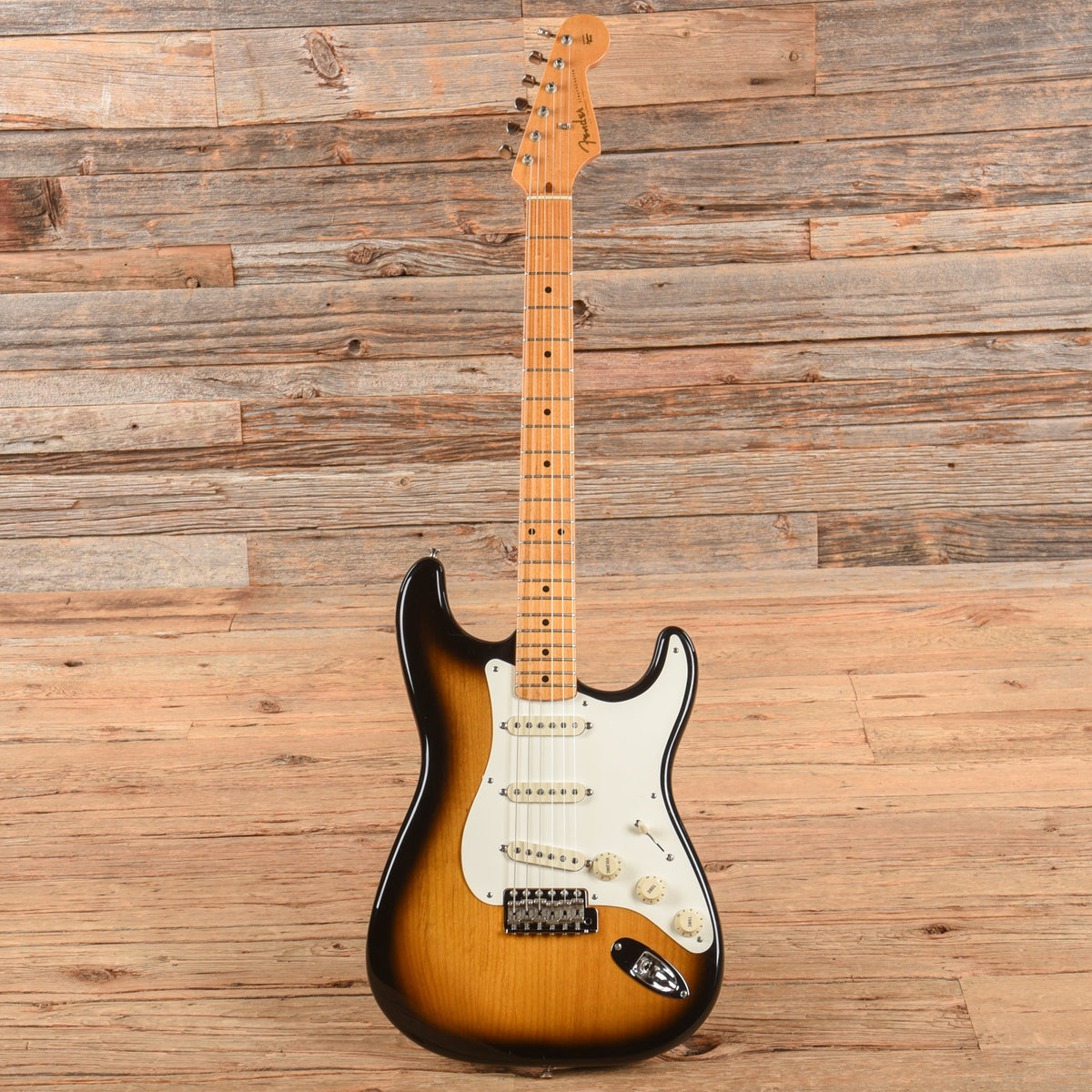 Fender American Vintage '57 Stratocaster Sunburst 1999 - View 4 | MusicMarket