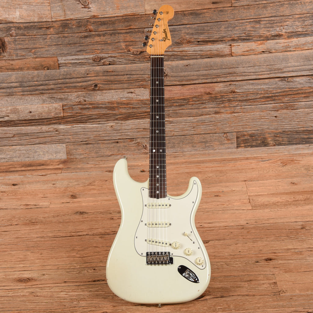 Fender American Vintage '65 Stratocaster Olympic White 2015 - View 4 | MusicMarket