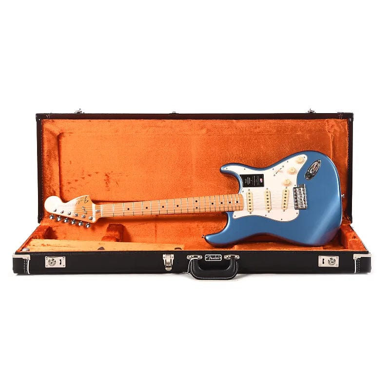 Fender American Vintage II 1973 Stratocaster Lake Placid Blue - View 9 | MusicMarket