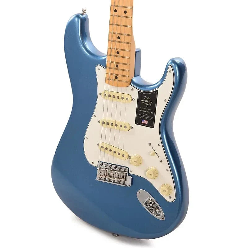 Fender American Vintage II 1973 Stratocaster Lake Placid Blue - View 2 | MusicMarket