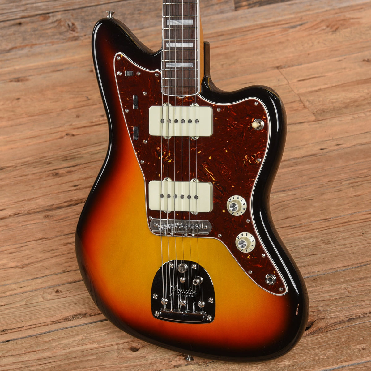 Fender American Vintage II '66 Jazzmaster Sunburst 2024 - View 2 | MusicMarket