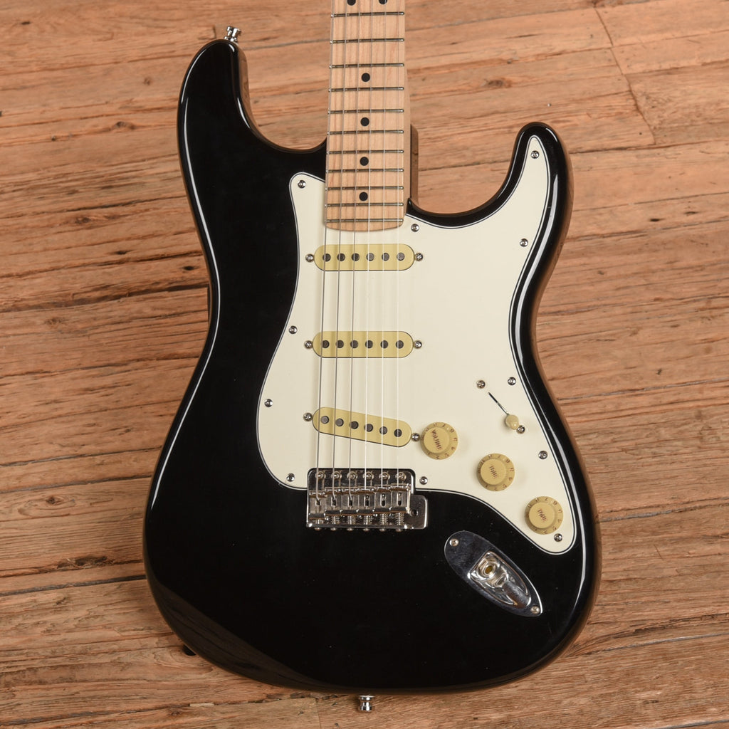 Fender Artist Eric Clapton Stratocaster Black 2011 - View 2 | MusicMarket