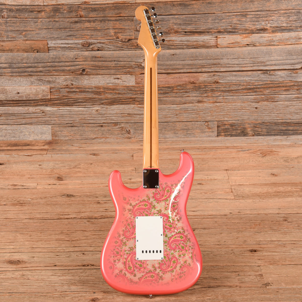 Fender CIJ Stratocaster Pink Paisley - View 5 | MusicMarket