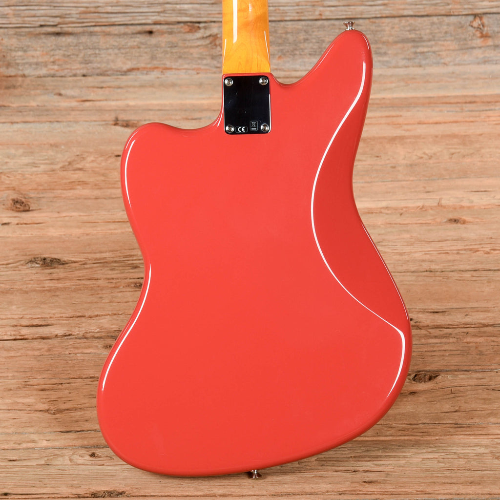 Fender Classic '60s Jaguar Lacquer Fiesta Red 2016 - View 3 | MusicMarket