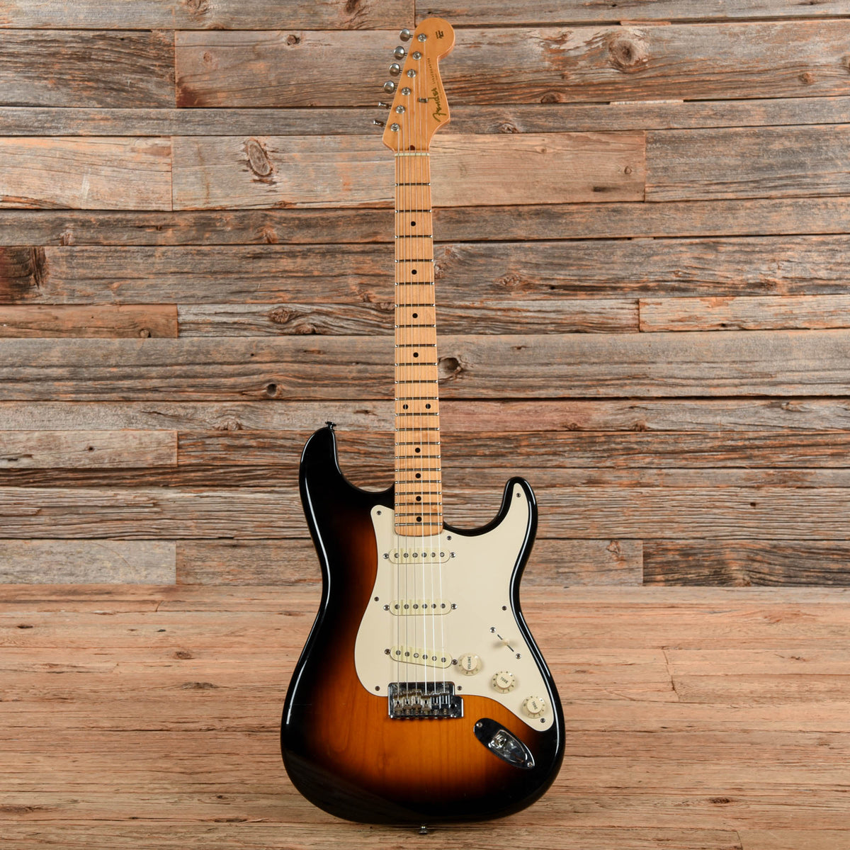 Fender Classic Player '50s Stratocaster 2-Color Sunburst 2006 - View 4 | MusicMarket