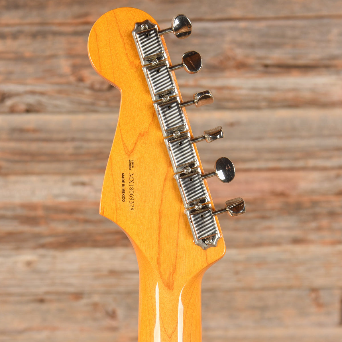 Fender Classic Series '50s Stratocaster Lacquer Sunburst 2018 - View 7 | MusicMarket