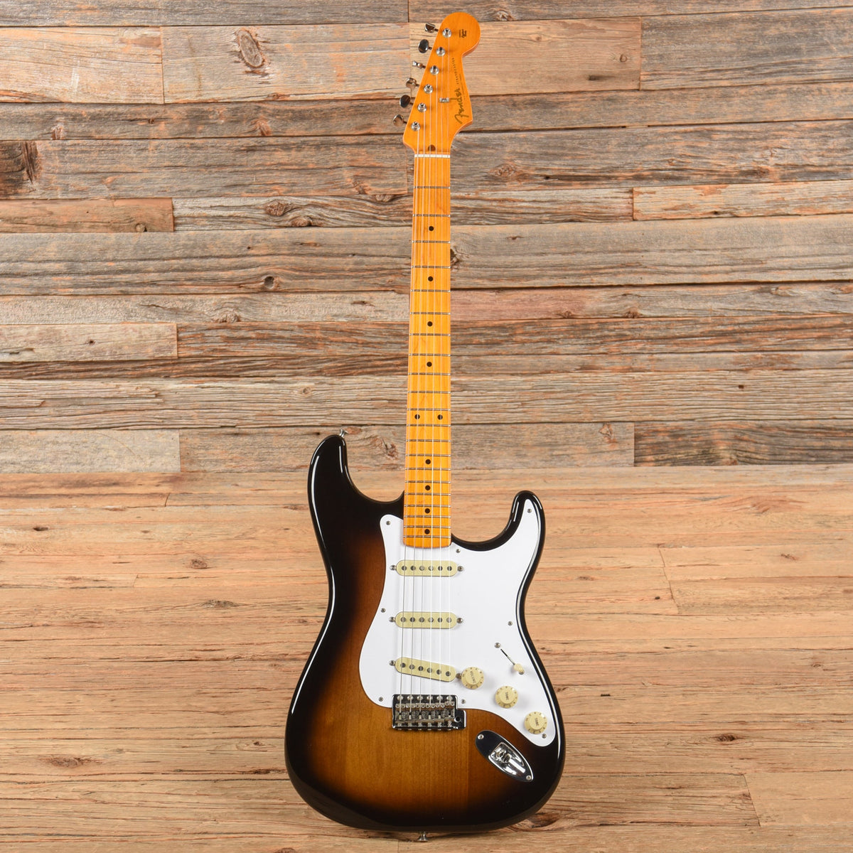 Fender Classic Series '50s Stratocaster Lacquer Sunburst 2018 - View 4 | MusicMarket