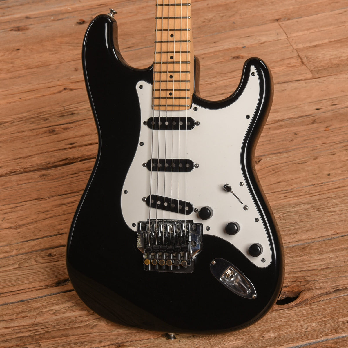 Fender Contemporary Series Stratocaster Black 1989 - View 2 | MusicMarket