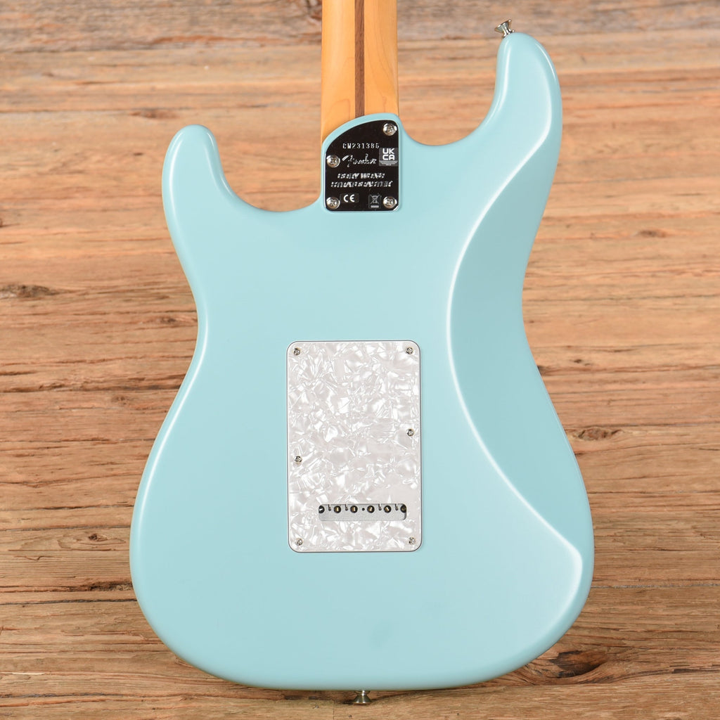 Fender Cory Wong Signature Stratocaster Daphne Blue 2023 - View 3 | MusicMarket