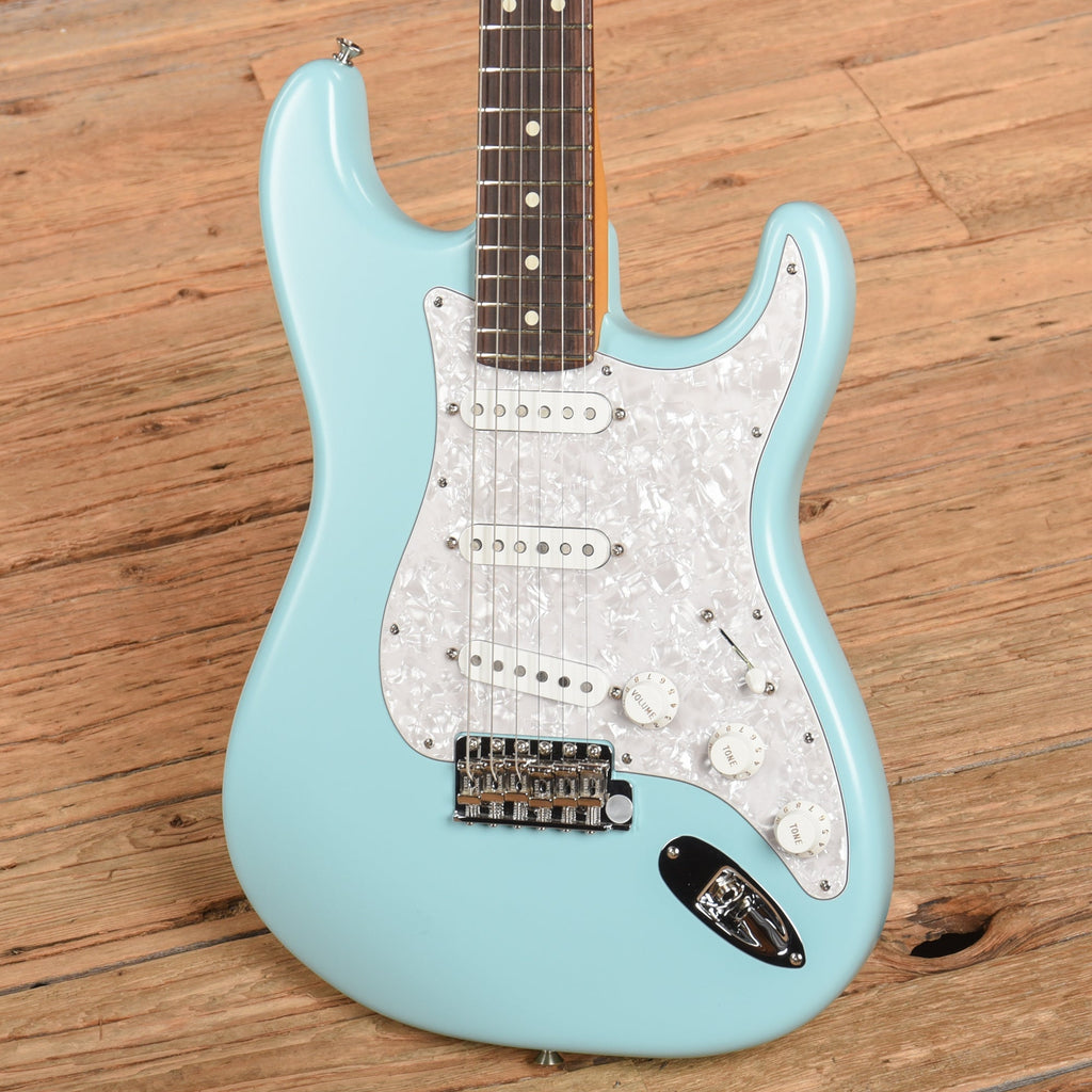 Fender Cory Wong Signature Stratocaster Daphne Blue 2023 - View 2 | MusicMarket