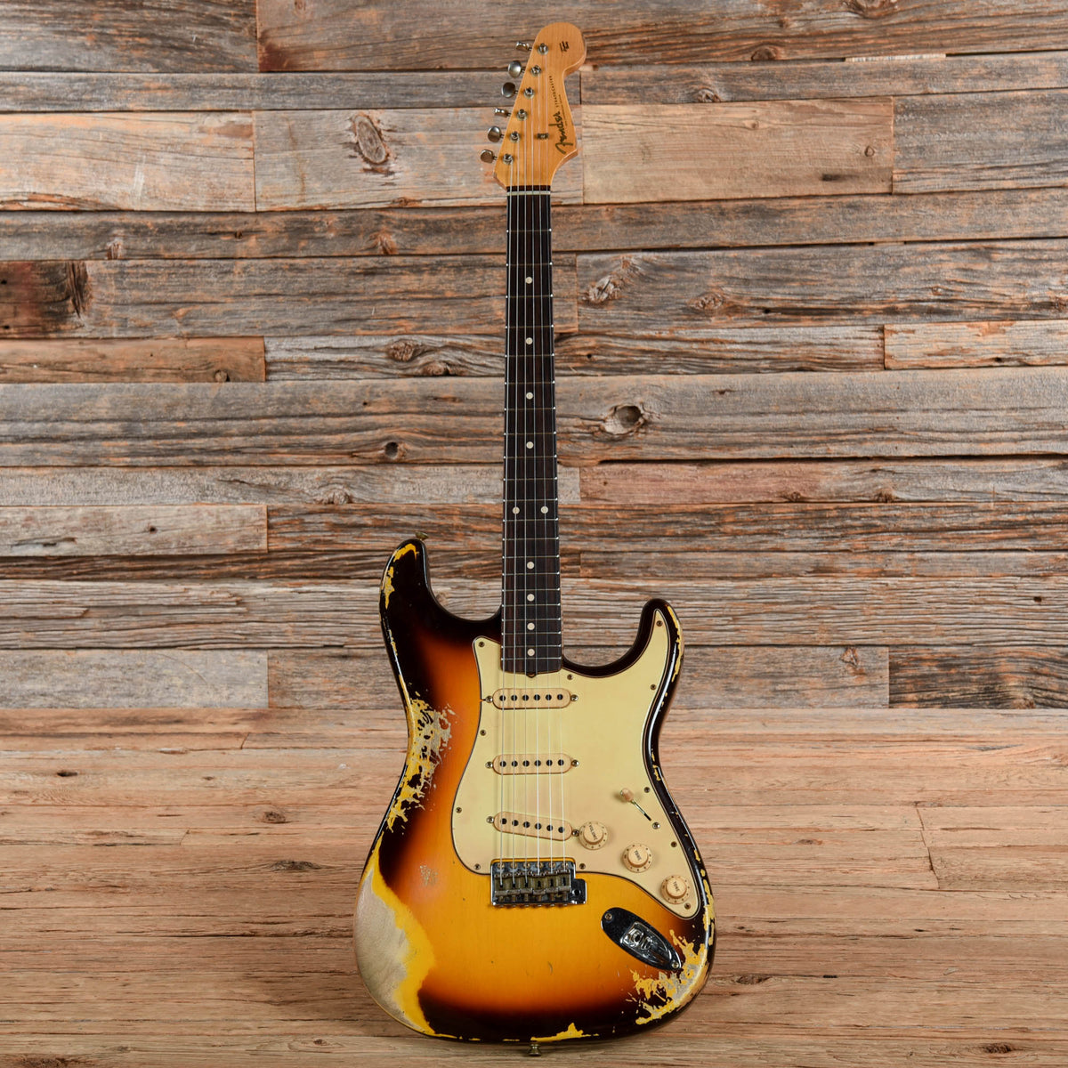 Fender Custom Shop 1959 Stratocaster Heavy Relic Sunburst 2022 - View 4 | MusicMarket