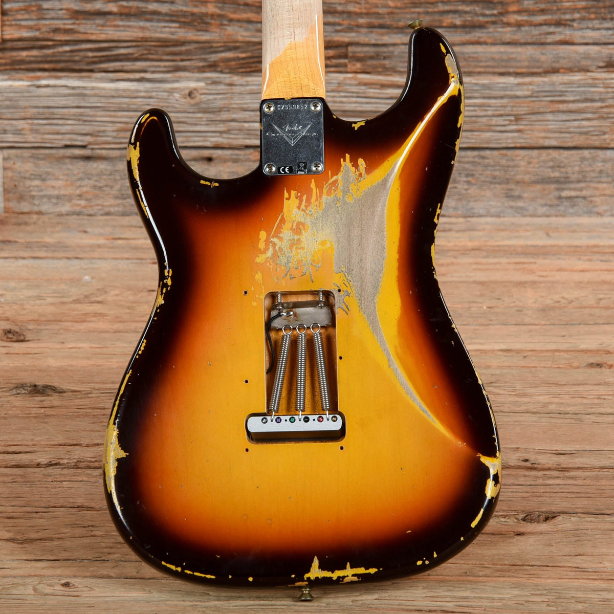 Fender Custom Shop 1959 Stratocaster Heavy Relic Sunburst 2022 - View 3 | MusicMarket