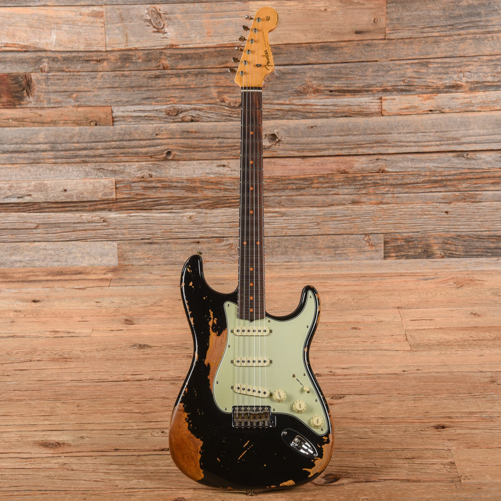 Fender Custom Shop 1960 Stratocaster Heavy Relic Black 2023 - View 4 | MusicMarket