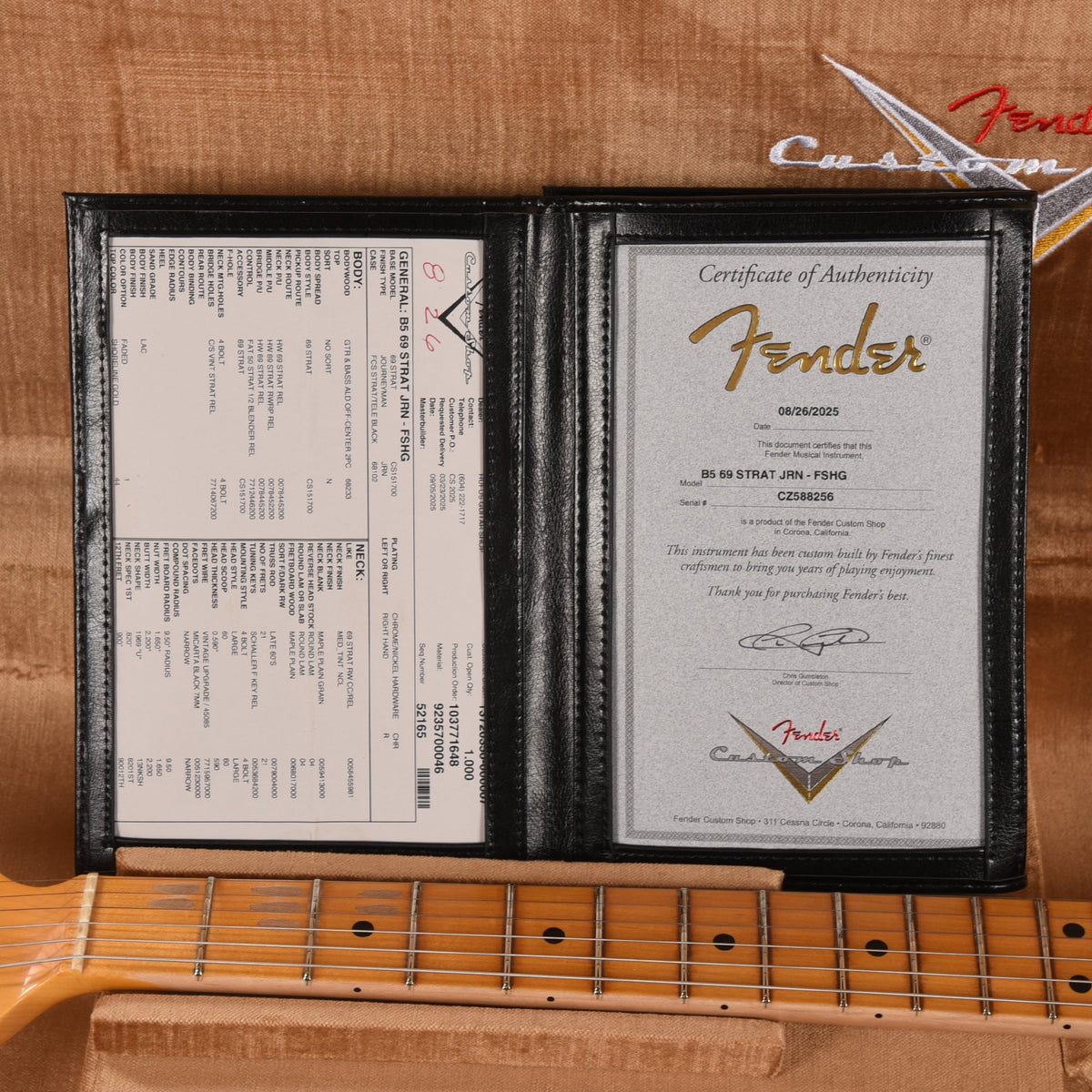 Fender Custom Shop 1969 Stratocaster Journeyman Relic Faded Shoreline Gold - View 8 | MusicMarket